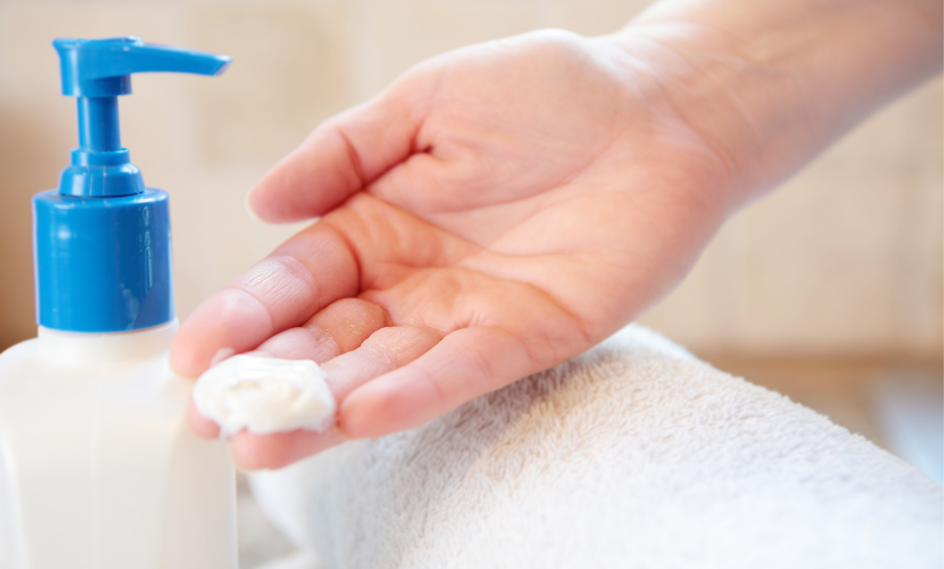 Mani e labbra screpolate: come proteggerle